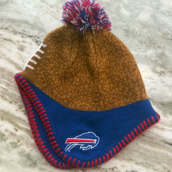 NFL Buffalo Bills Kids' Pom-Pom Beanie - Picture 1 of 4